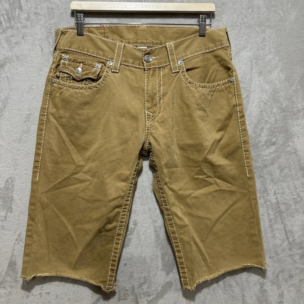 TRUE RELIGION Straight Cut Off NATURAL BIG T Shorts Men's Size 32 Flap Pockets